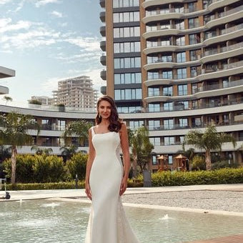 Bridal Dresses Ottawa: 5 Must-Try Styles for Your Big Day at Love and Lee - Love and Lee Apparel