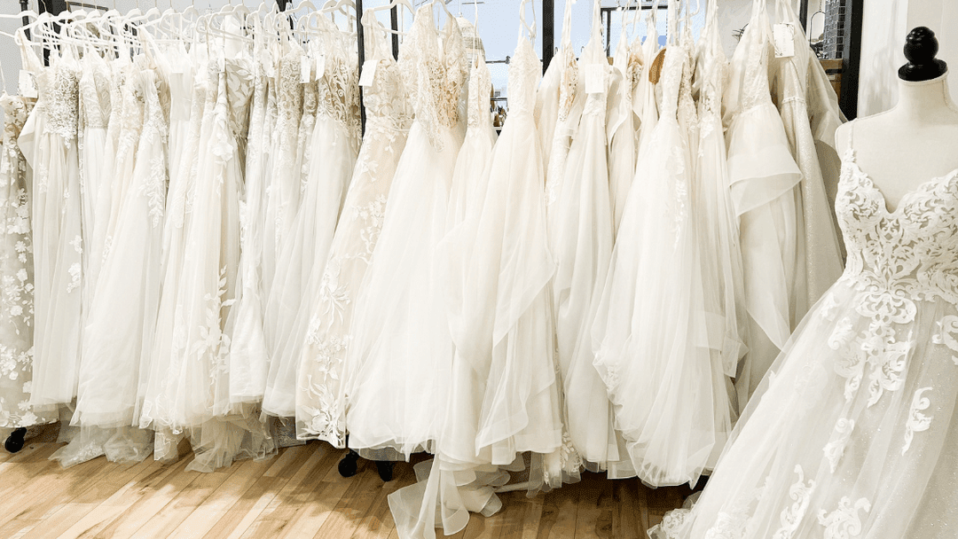 OUR 3 BEST TIPS FOR HAVING A POSITIVE WEDDING DRESS APPOINTMENT! - Love and Lee Apparel