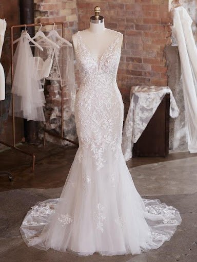 BRIDESMAID FASHION: TRENDS, TIPS, AND FINDING THE PERFECT WEDDING DRESS - Love and Lee Apparel