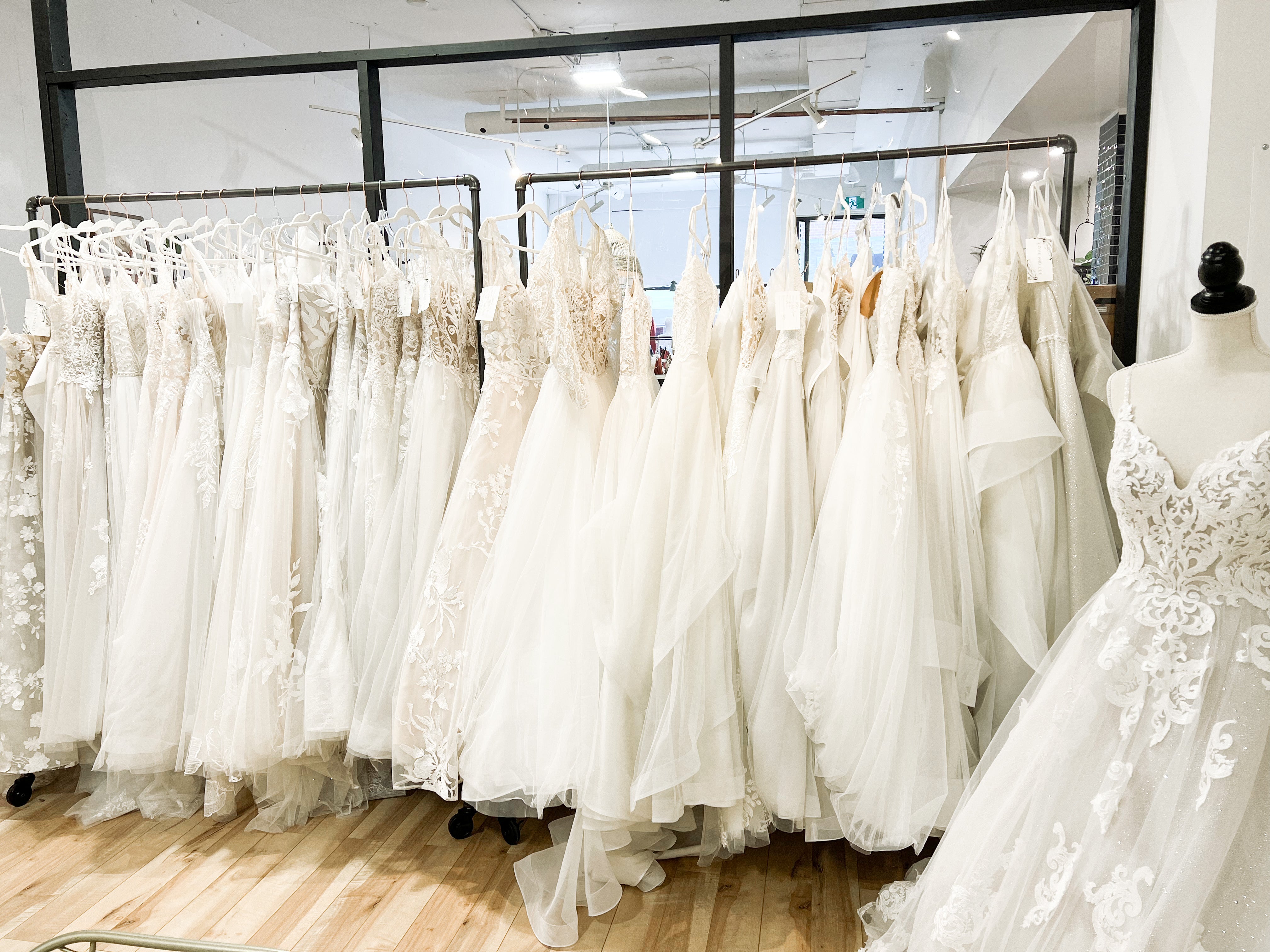 OTTAWA BRIDAL DRESSES