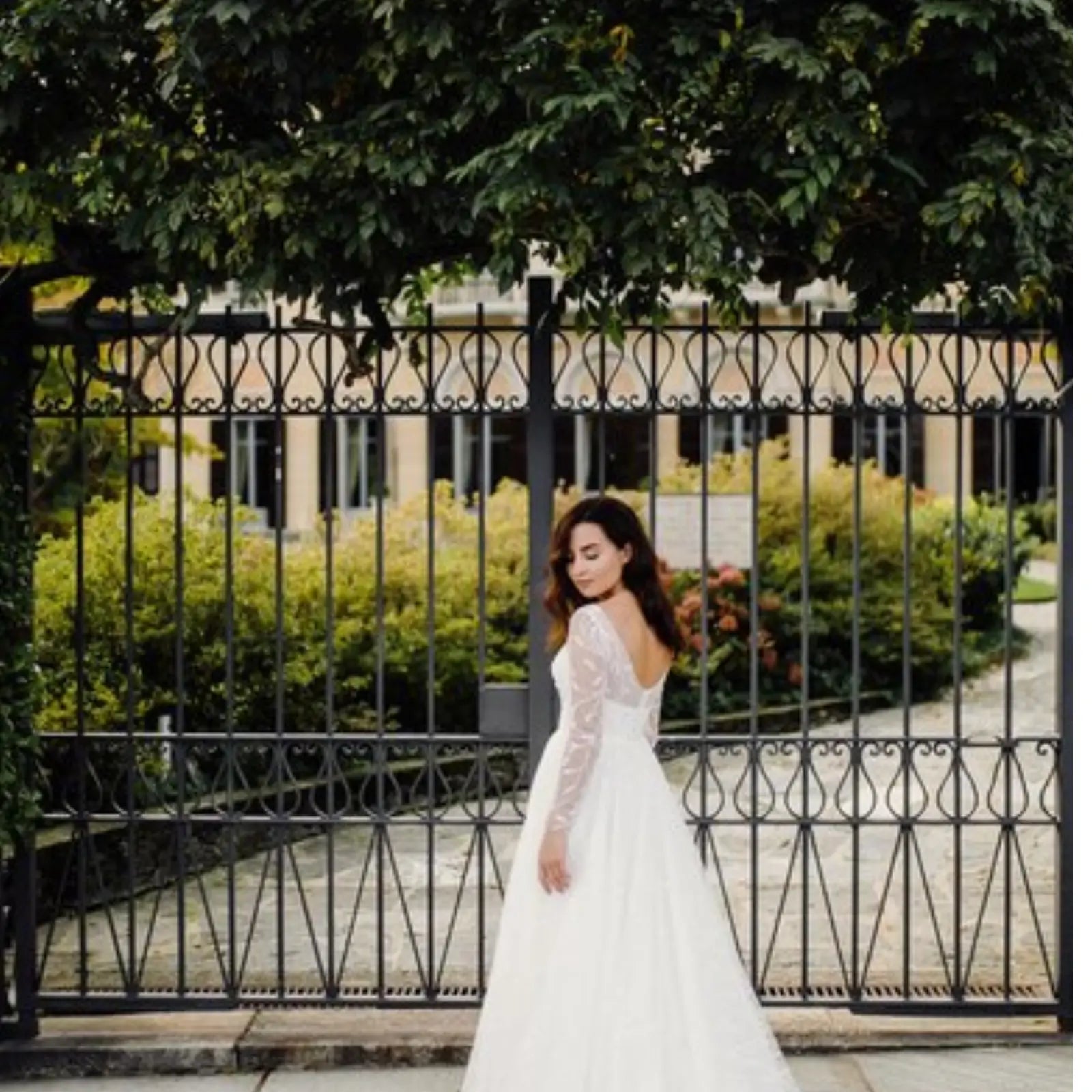 A bride wearing a perfect bridal dress in Montreal.