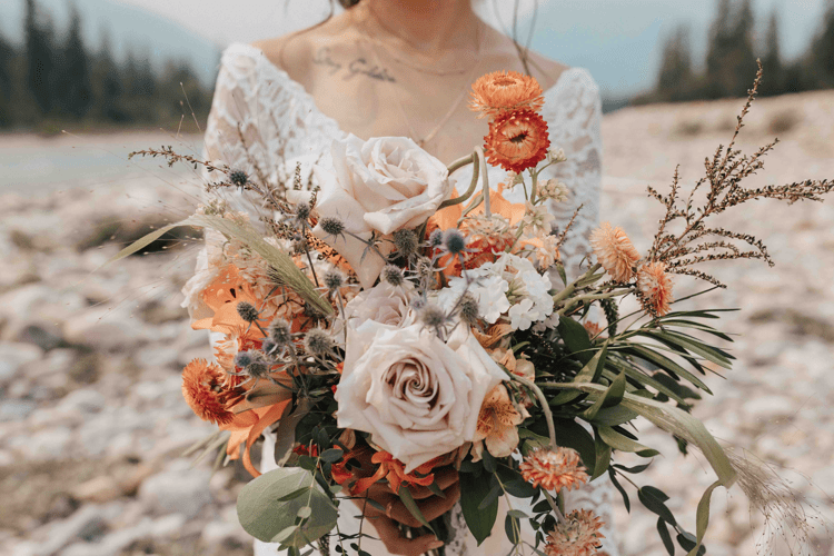 How to Style Your Bridal Party Without Matching - Love and Lee Apparel