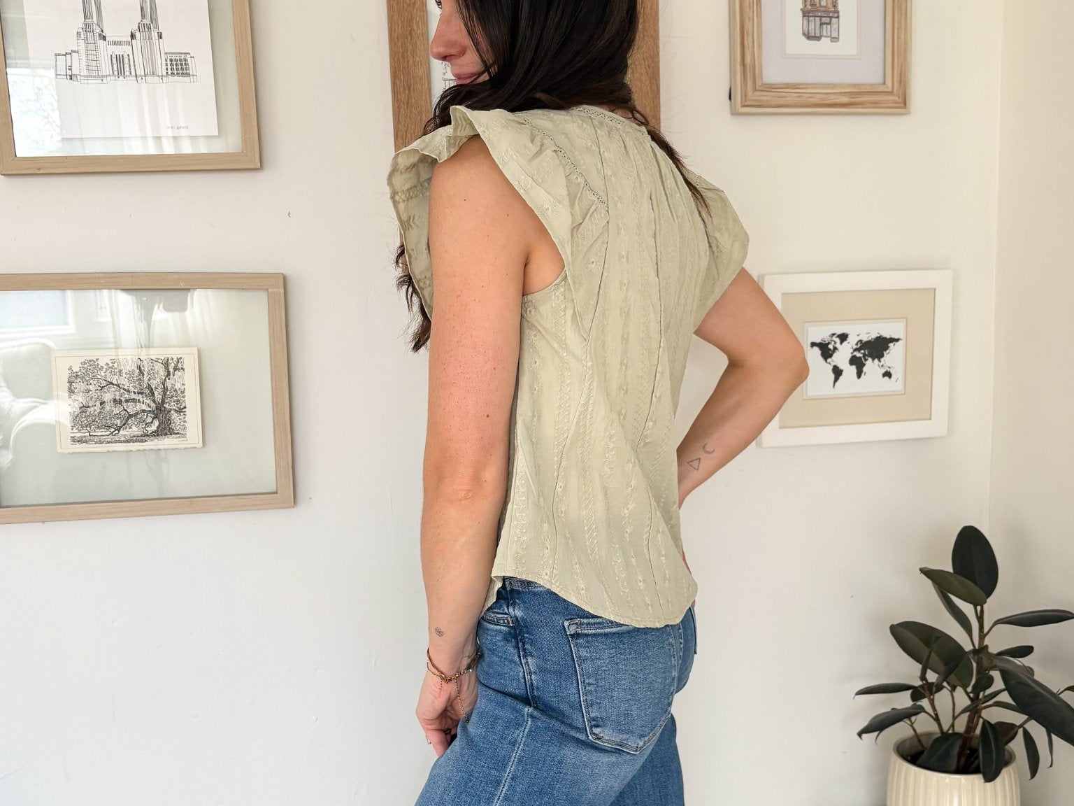 The Pheobe Flutter Sleeve Button Down Embroidered Top - Love and Lee Apparel