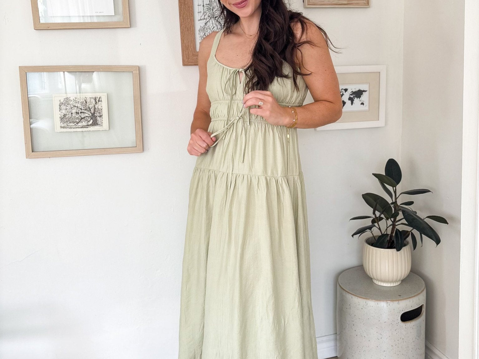 The Vanessa Front Tie Keyhole Detail Sleeveless Midi Dress - Love and Lee Apparel