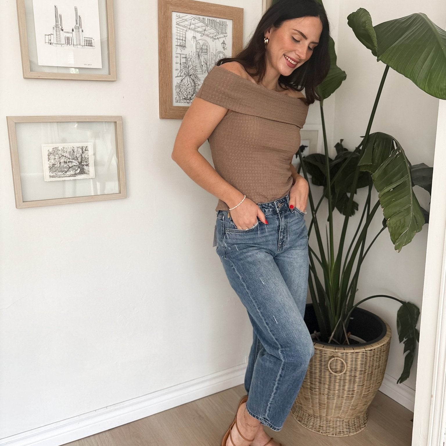 Katie High Waisted Medium Wash Barrel Jeans - Love and Lee Apparel