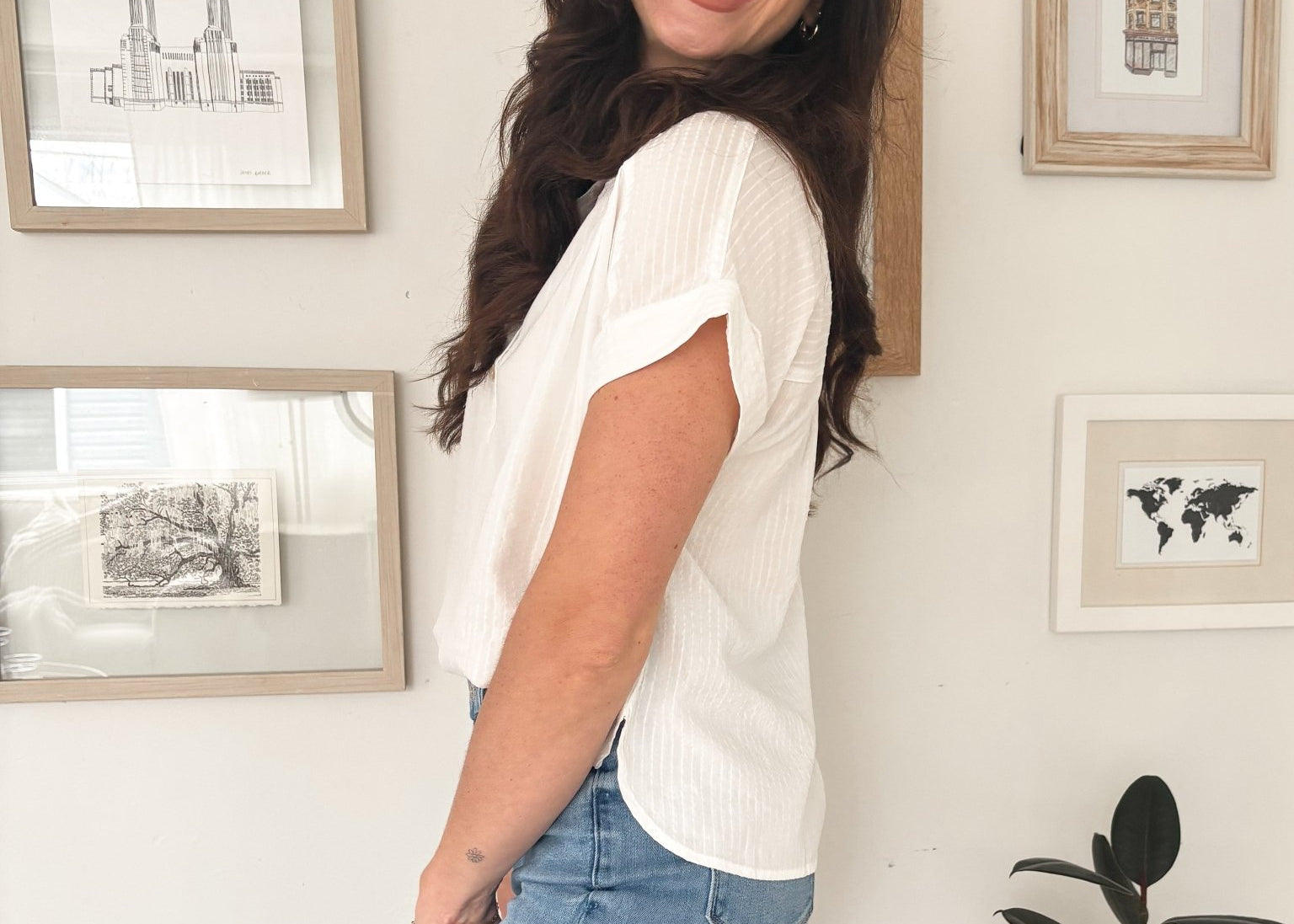The Dorthy Ruched Shoulder Detail Short Sleeve Henley Top - Love and Lee Apparel