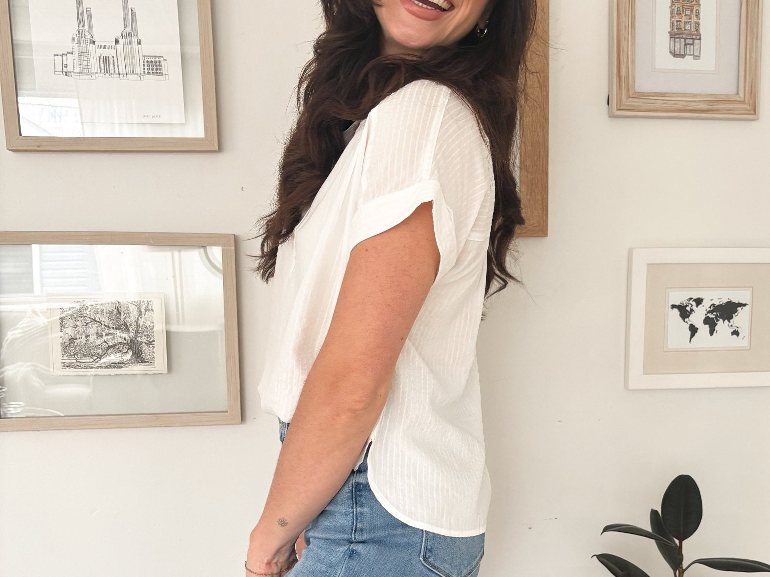 The Dorthy Ruched Shoulder Detail Short Sleeve Henley Top - Love and Lee Apparel
