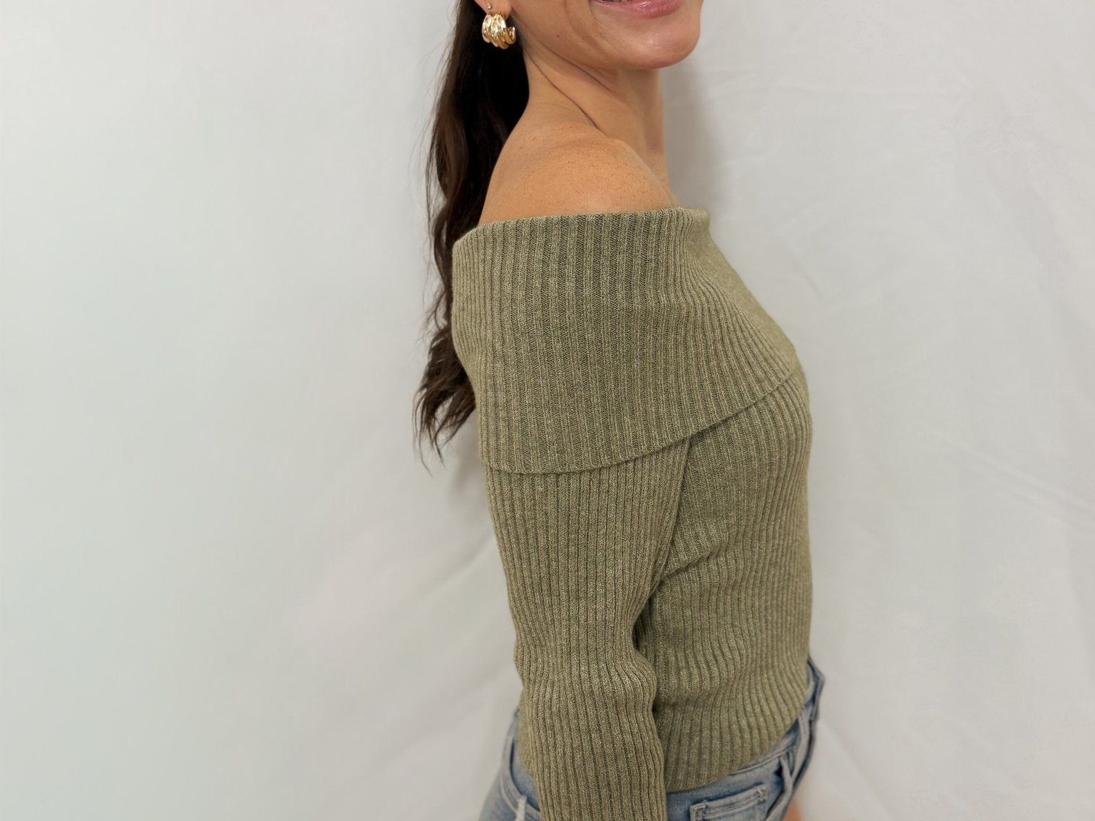 The Katia Long Sleeve Off - Shoulder Knit Sweater - 2 colours available - Love and Lee Apparel