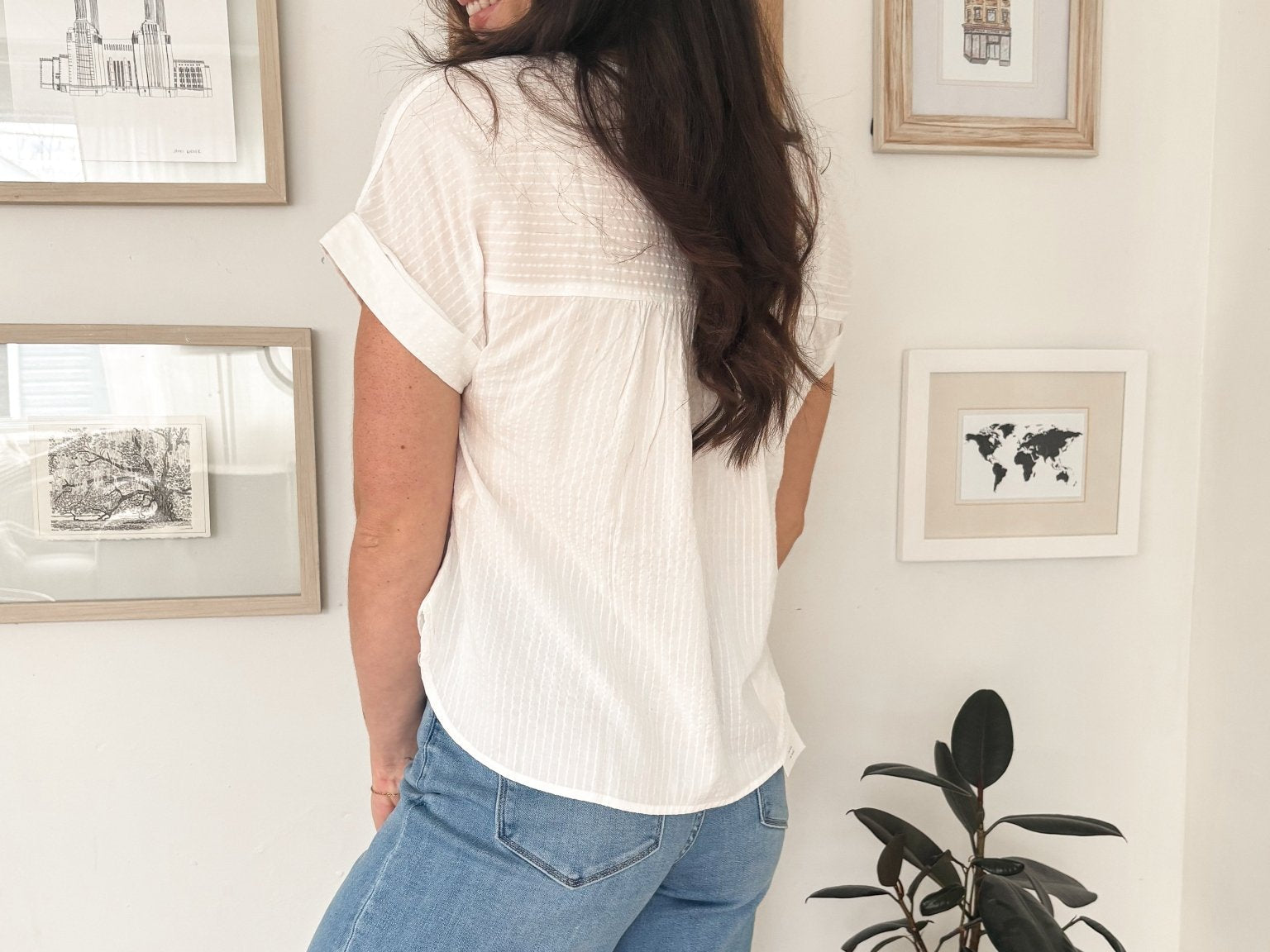 The Dorthy Ruched Shoulder Detail Short Sleeve Henley Top - Love and Lee Apparel