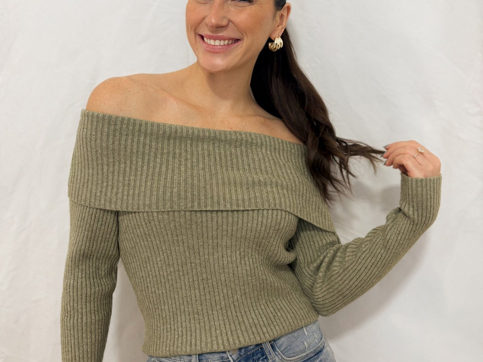 The Katia Long Sleeve Off - Shoulder Knit Sweater - 2 colours available - Love and Lee Apparel