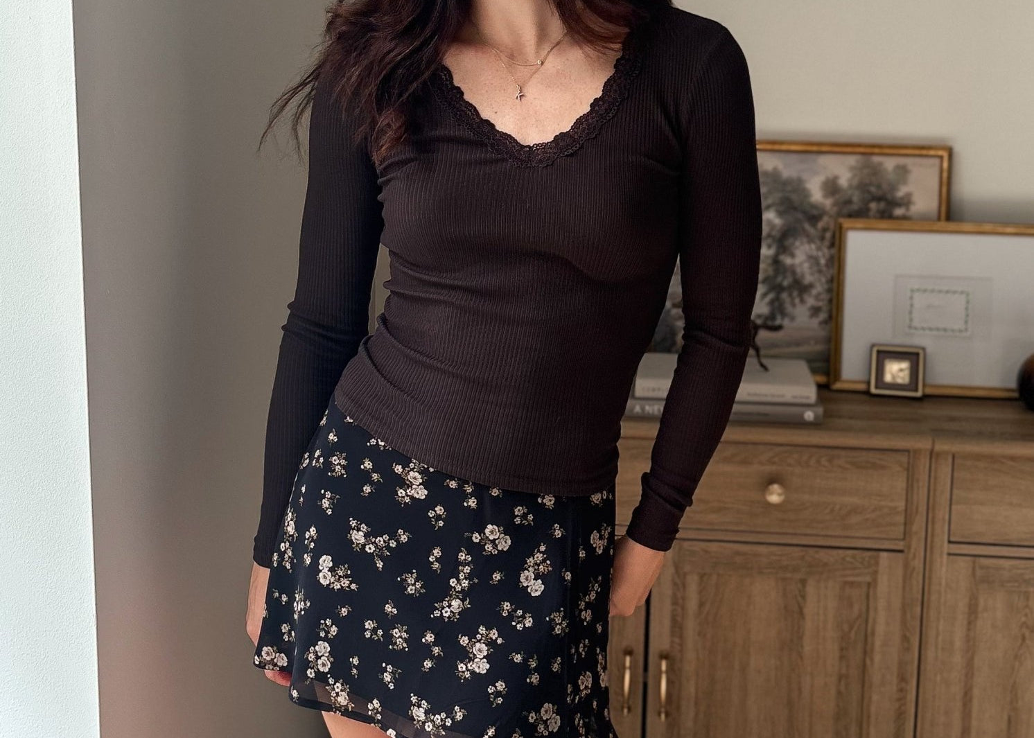 The Sara Shari Long Sleeve V-Neck Top - Love and Lee Apparel