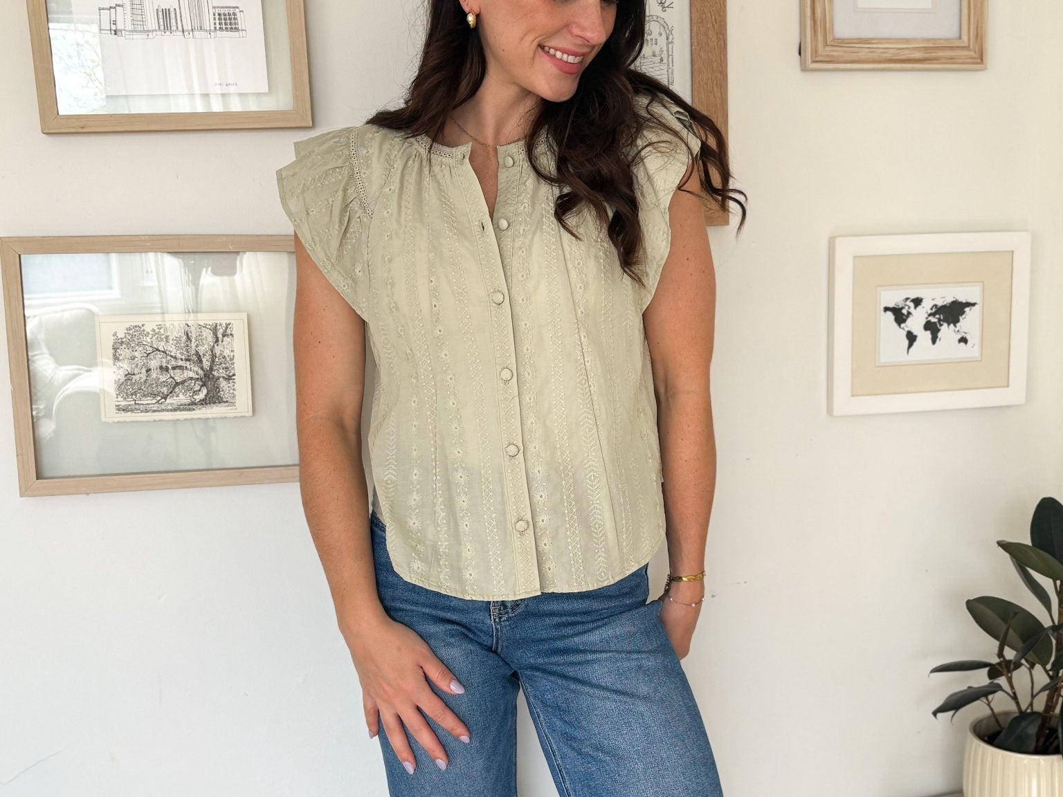 The Pheobe Flutter Sleeve Button Down Embroidered Top - Love and Lee Apparel