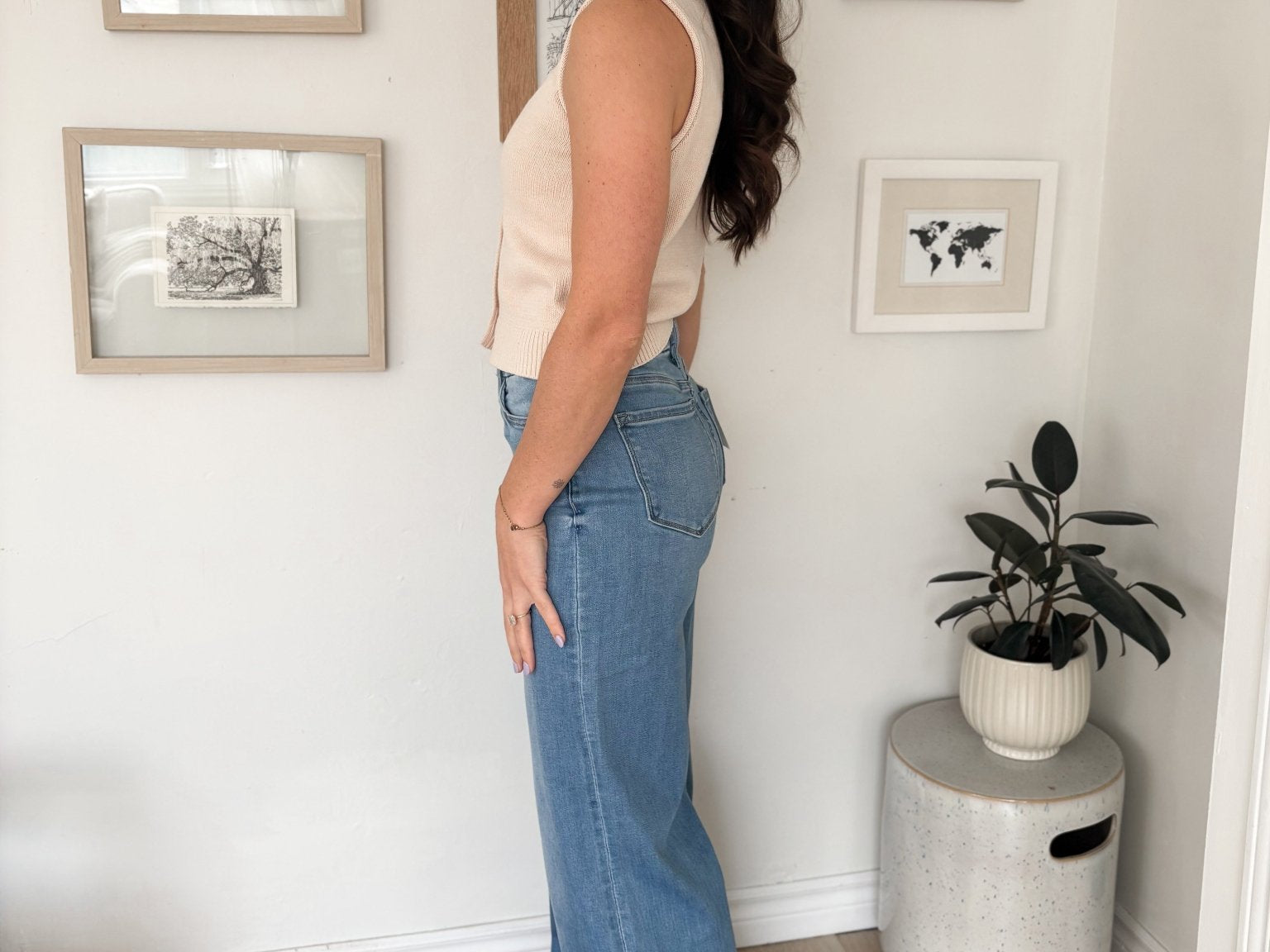 The Tori High Rise Medium Wash Frayed Hem Wide Leg Jeans - Love and Lee Apparel