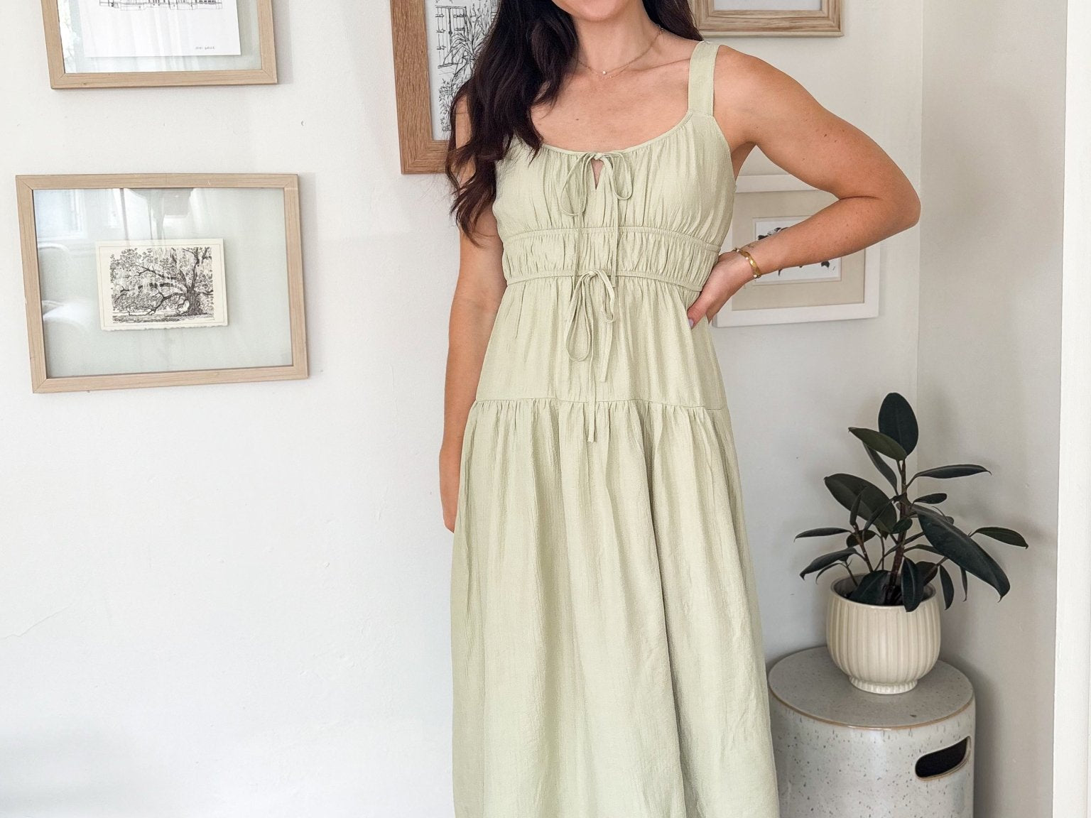 The Vanessa Front Tie Keyhole Detail Sleeveless Midi Dress - Love and Lee Apparel