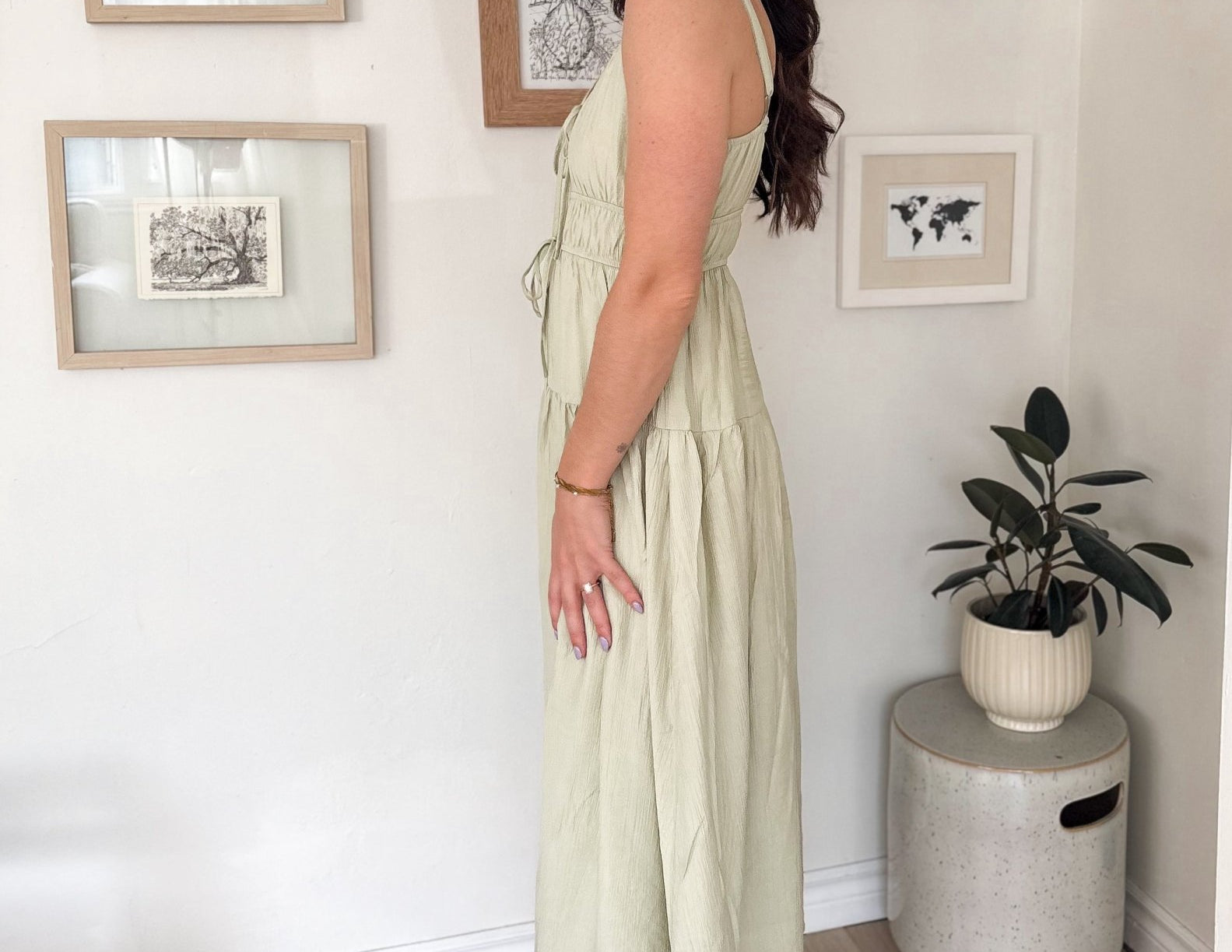 The Vanessa Front Tie Keyhole Detail Sleeveless Midi Dress - Love and Lee Apparel