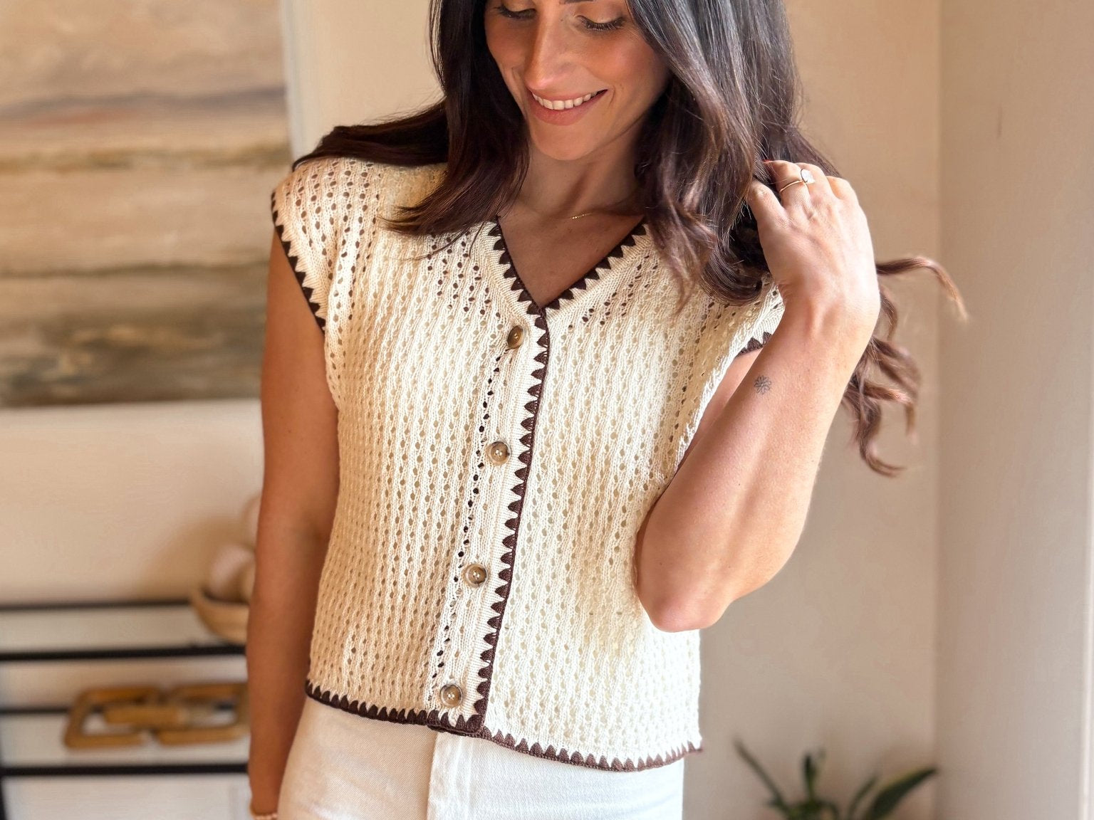 Sandy Contrast Stitch Trim Short Sleeve Top - Love and Lee Apparel