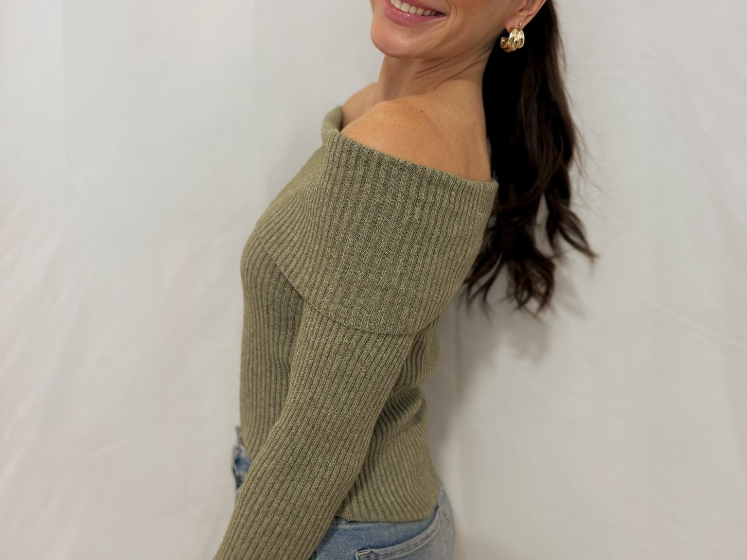 The Katia Long Sleeve Off - Shoulder Knit Sweater - 2 colours available - Love and Lee Apparel