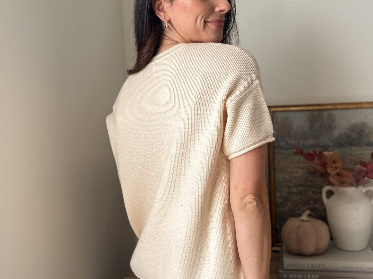 The 'FriendsGiving' Round Neck Short Sleeve Sweater - Love and Lee Apparel