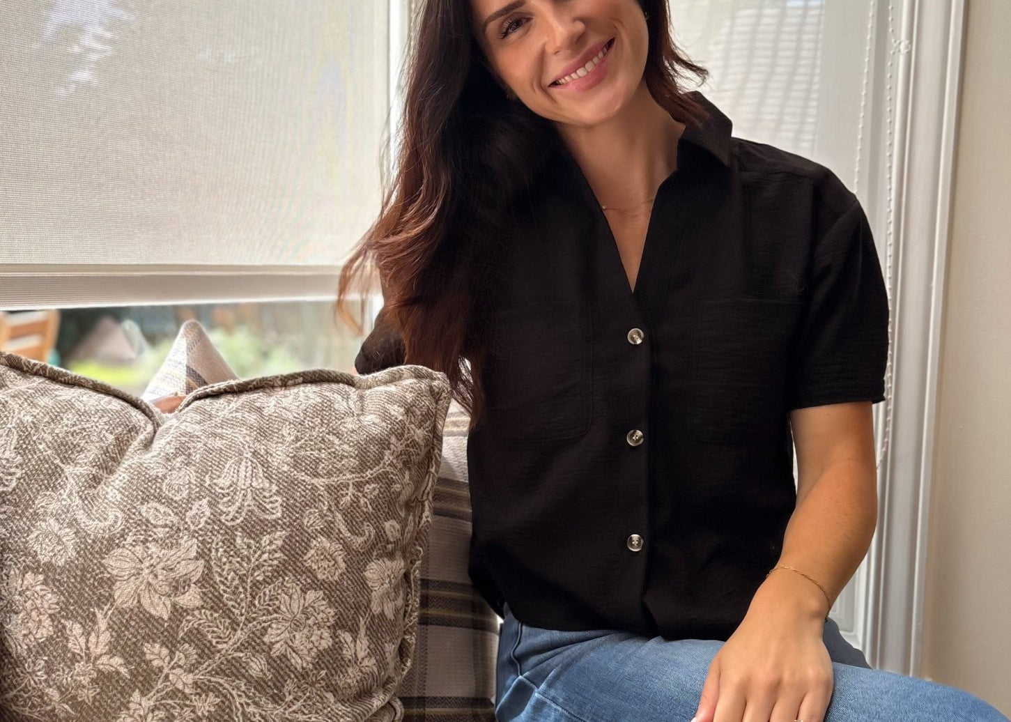 The Giselle Short Sleeve Notched Collar Linen Blouse in Black - Love and Lee Apparel