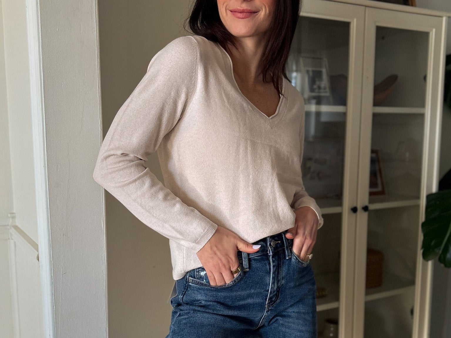 The Aurelie Long Sleeve V - Neck Knit Pullover Sweater - Love and Lee Apparel