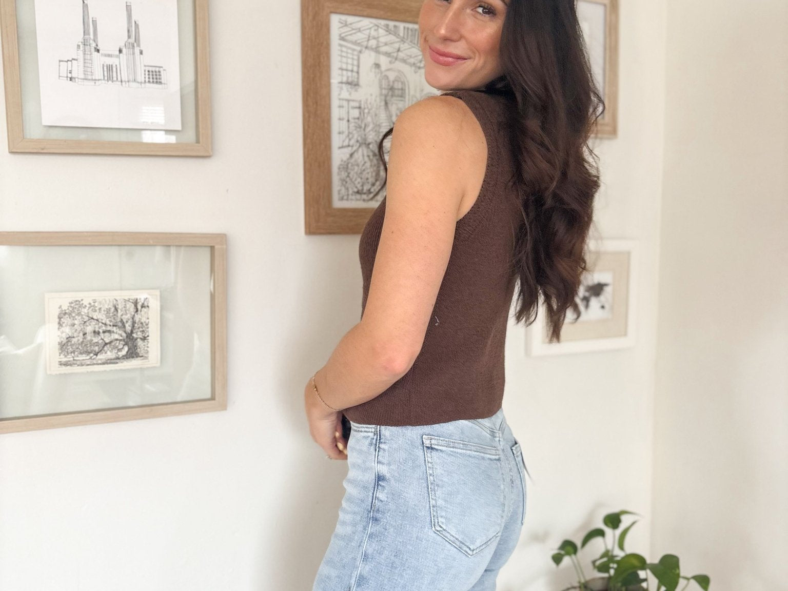 The Rowan Knit Sleeveless Vest - Love and Lee Apparel