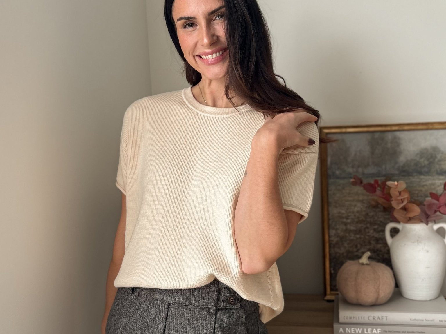The 'FriendsGiving' Round Neck Short Sleeve Sweater - Love and Lee Apparel
