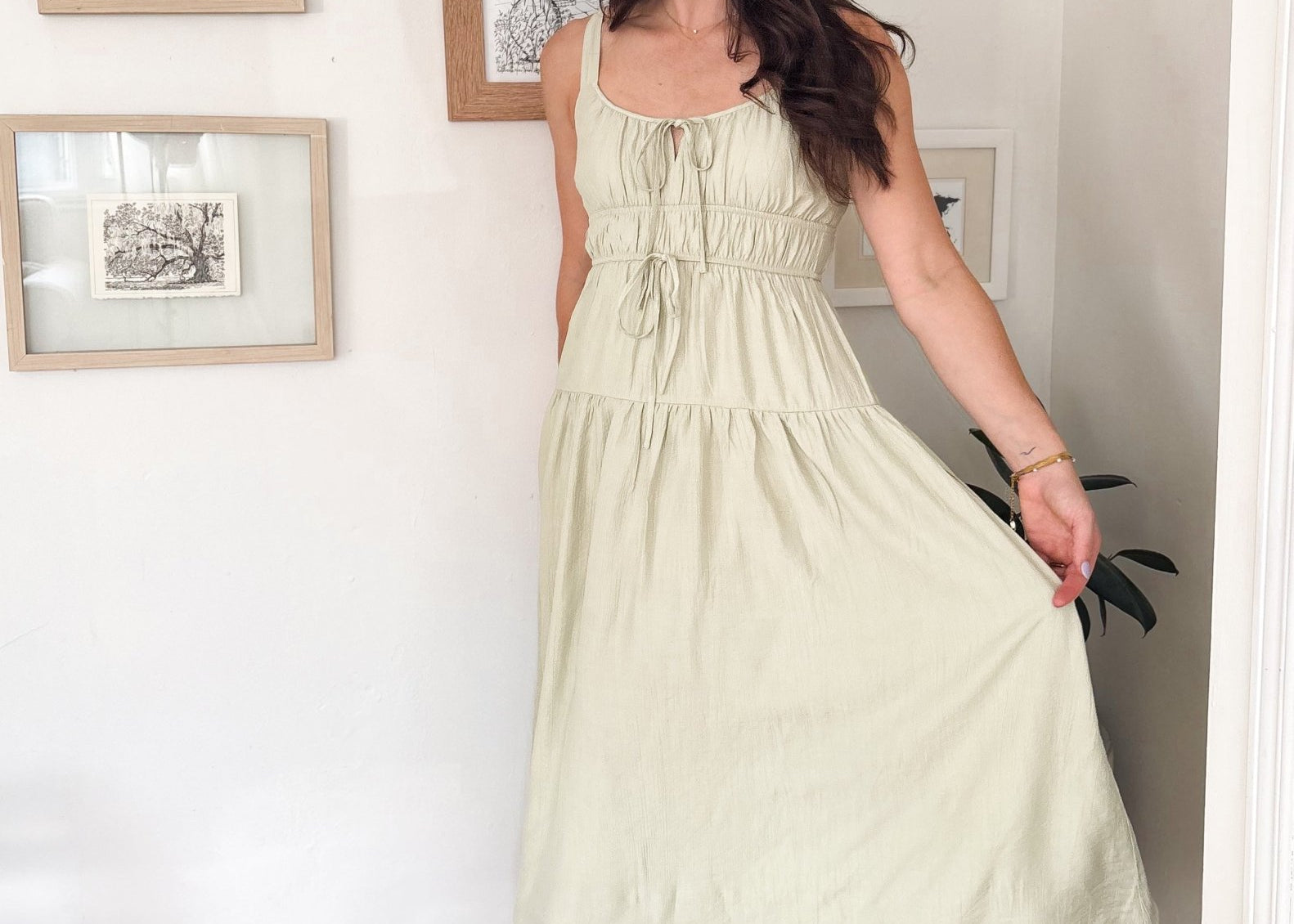 The Vanessa Front Tie Keyhole Detail Sleeveless Midi Dress - Love and Lee Apparel