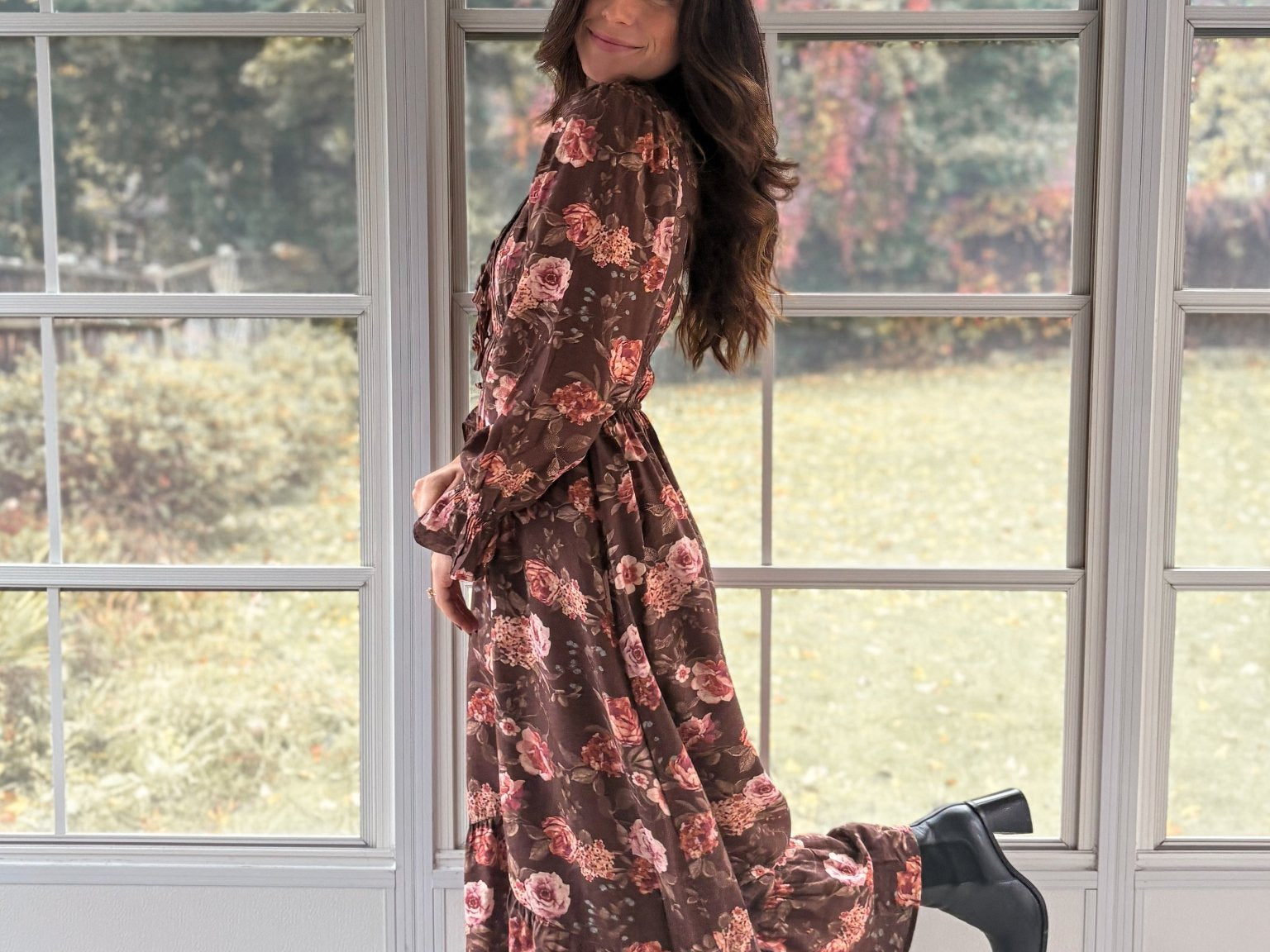 The 'Autumn Afterglow' Floral V-Neck Long Sleeve Midi Dress in Brown - Love and Lee Apparel
