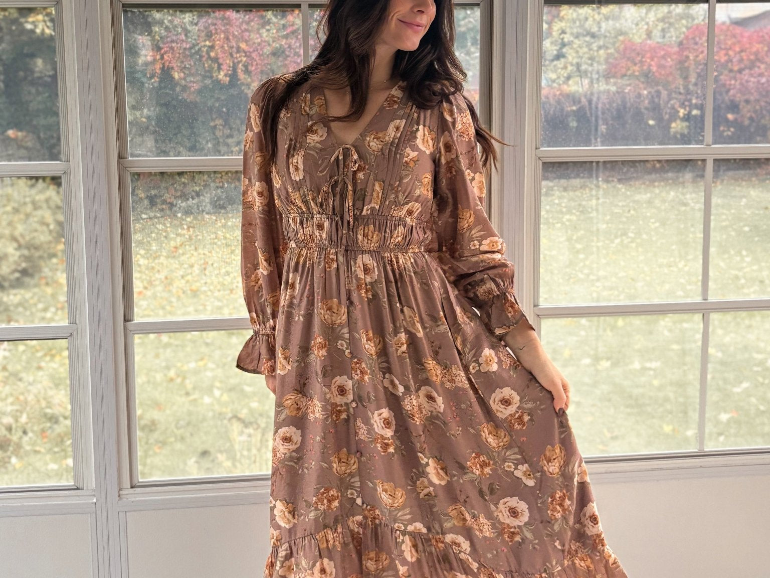 The 'Cinnamon Social' Floral V-Neck Long Sleeve Midi Dress in Mocha - Love and Lee Apparel