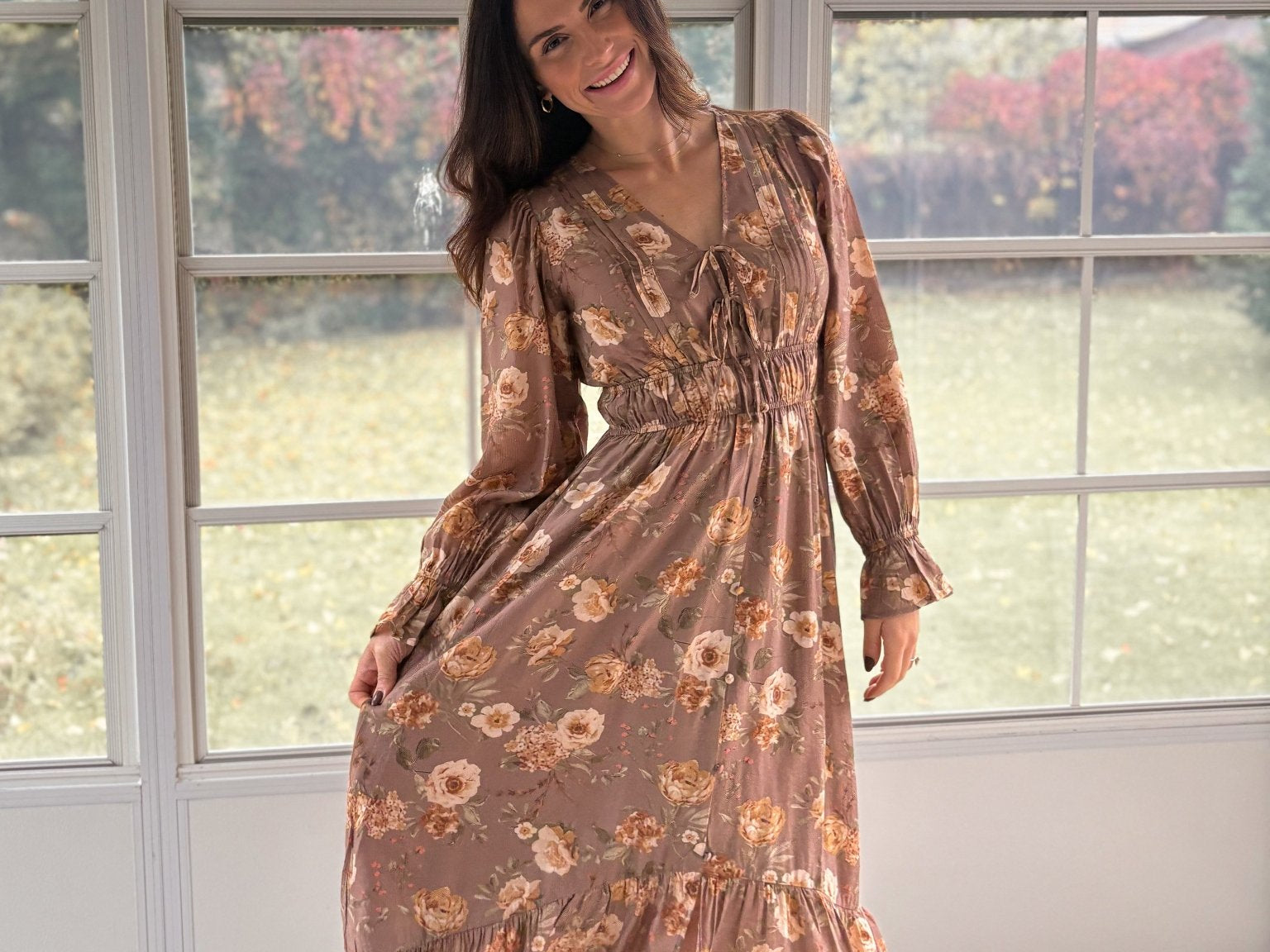 The 'Cinnamon Social' Floral V-Neck Long Sleeve Midi Dress in Mocha - Love and Lee Apparel