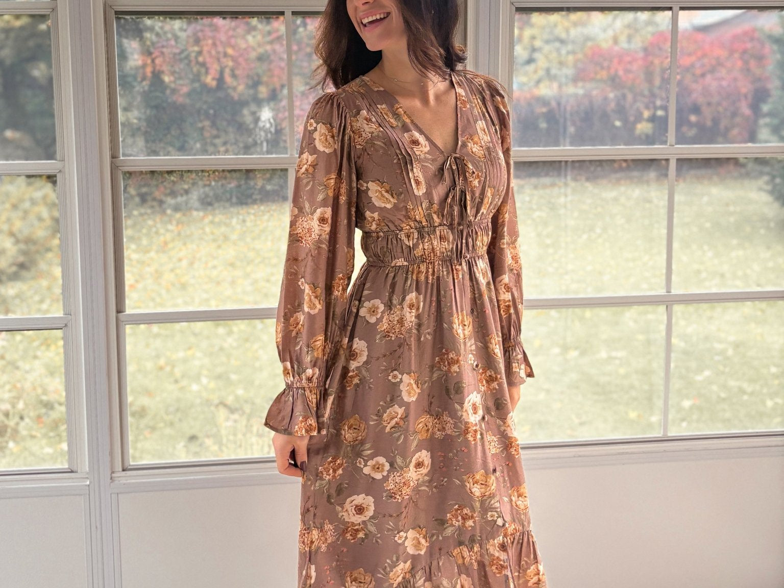 The 'Cinnamon Social' Floral V-Neck Long Sleeve Midi Dress in Mocha - Love and Lee Apparel