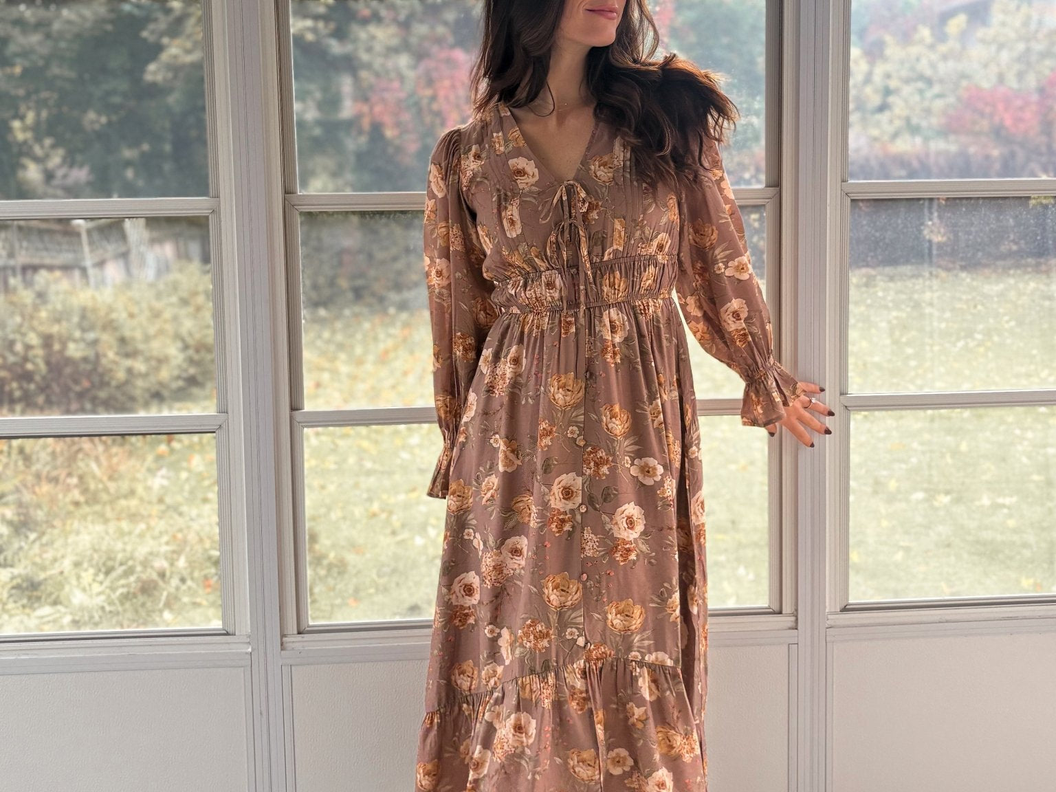 The 'Cinnamon Social' Floral V-Neck Long Sleeve Midi Dress in Mocha - Love and Lee Apparel