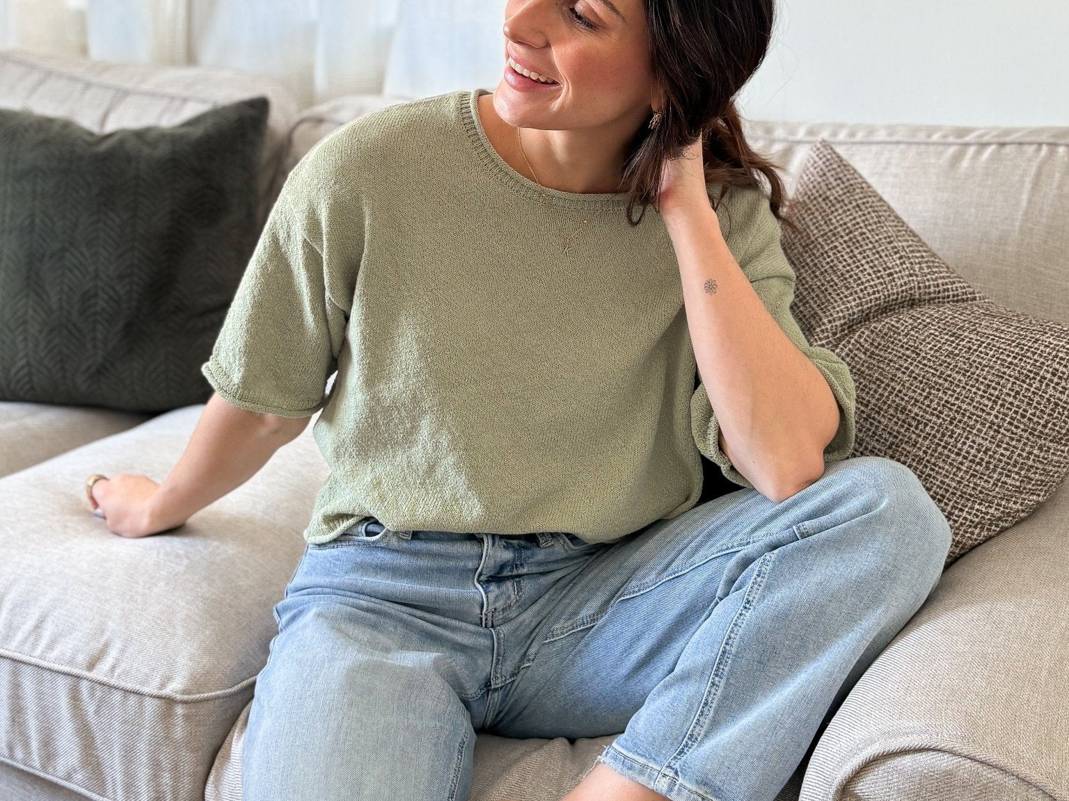 The Yasmine Raw Edge Boxy Short Sleeve Knit Sweater - Love and Lee Apparel