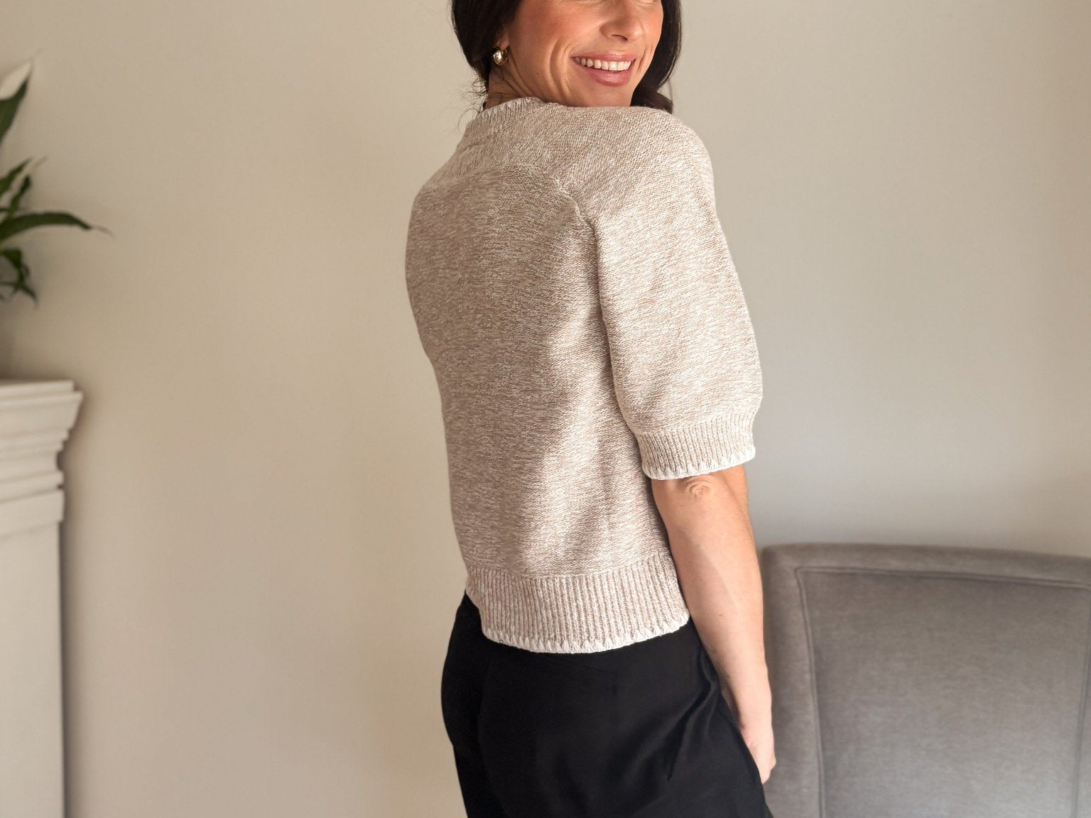 The 'Workday Essential' Contrast Trim Short Sleeve Knit Sweater - Love and Lee Apparel