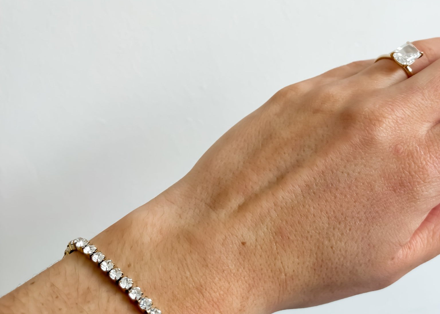 Tennis Bracelet in 18K Gold Plated Steel - Love and Lee Apparel