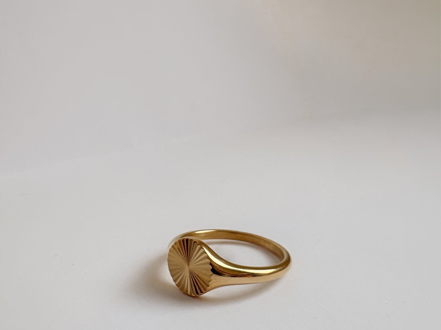Sunburst Signat Ring - Love and Lee Apparel