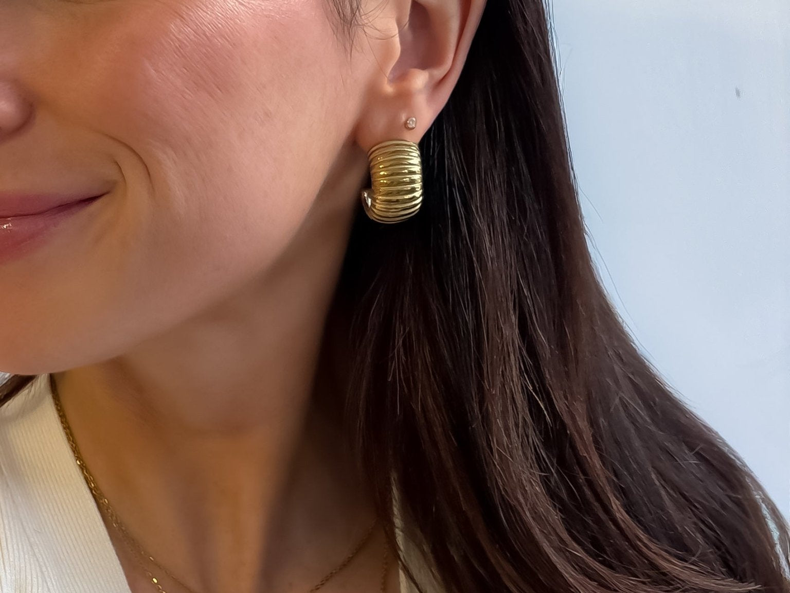 Ribbed Hoop Earrings 18K Gold Plated - Love and Lee Apparel