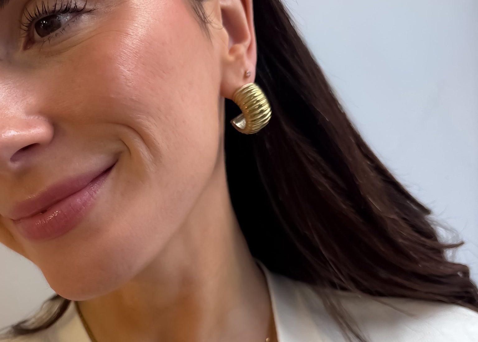 Ribbed Hoop Earrings 18K Gold Plated - Love and Lee Apparel