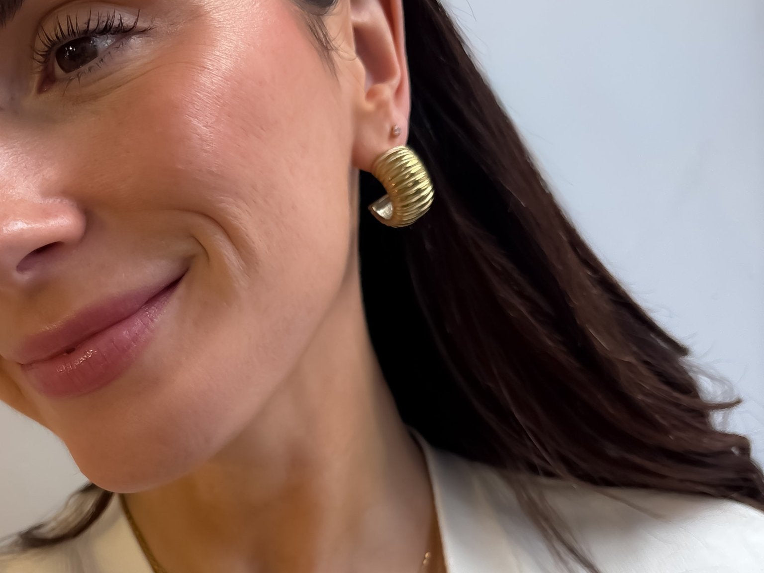 Ribbed Hoop Earrings 18K Gold Plated - Love and Lee Apparel