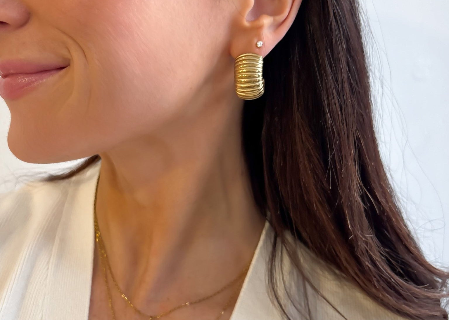 Ribbed Hoop Earrings 18K Gold Plated - Love and Lee Apparel