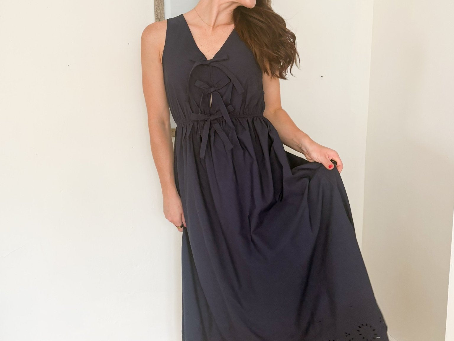 A European Summer Bow Tie Sleeveless Eyelet Hem Midi Dress in Navy - Love and Lee Apparel