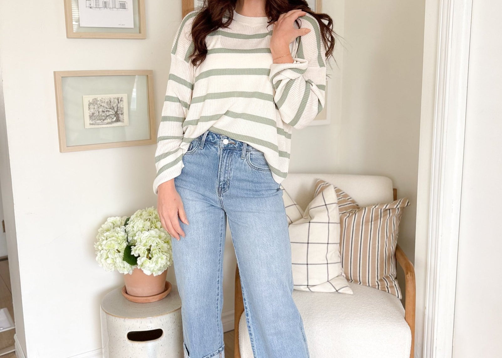 The Gabby Super High Rise Cuffed Baggy Straight Jeans - Love and Lee Apparel