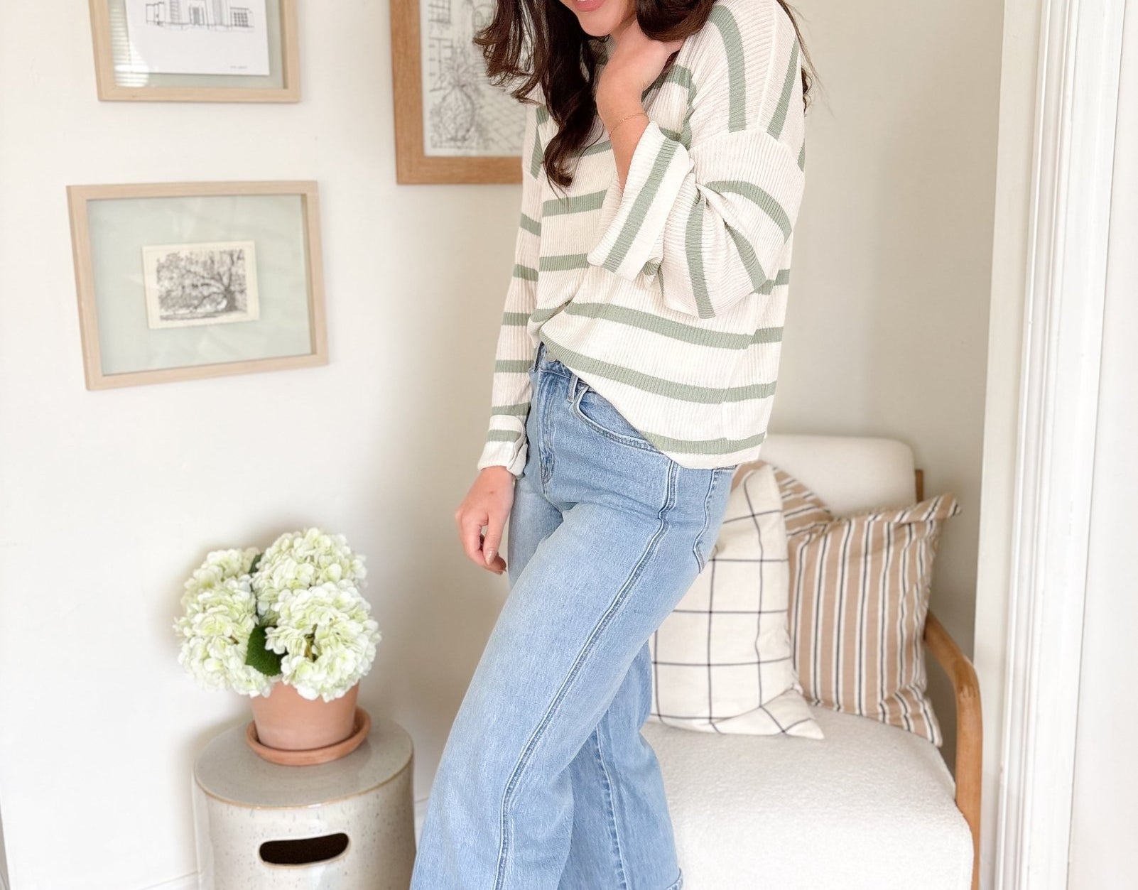 The Gabby Super High Rise Cuffed Baggy Straight Jeans - Love and Lee Apparel