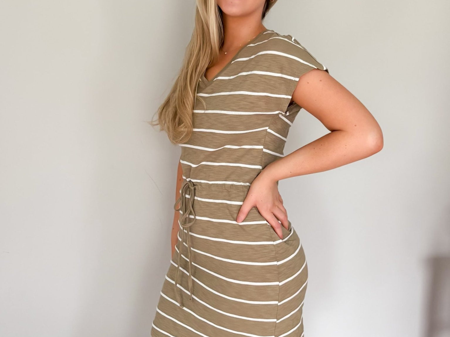 Summer Short Sleeve V - Neck Dress - Love and Lee Apparel