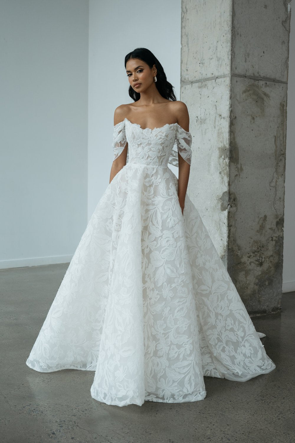 Stunning Wedding Dresses Montreal | Love and Lee Stunning Wedding Dresses Montreal | Love and Lee